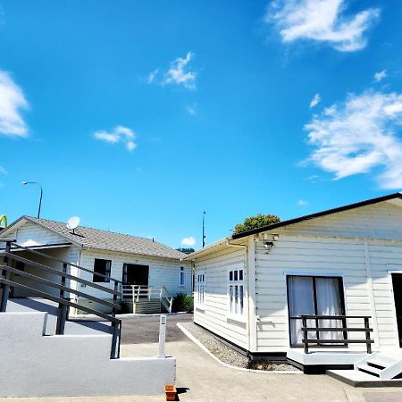 Kelly'S Riverside Motel Taumarunui Exterior photo